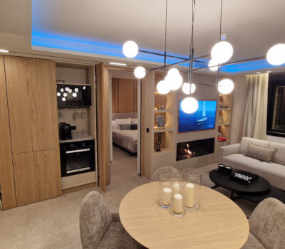 Квартира в Пуэрто-Банусі 108 кв.м з терасою біля моря