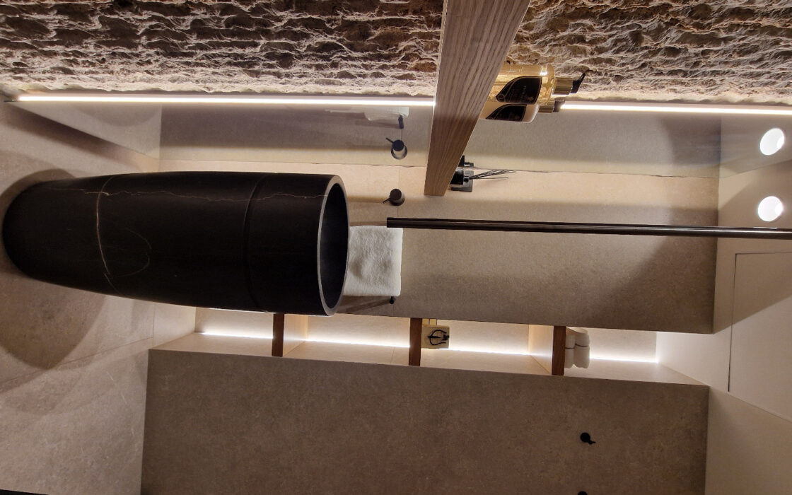 Квартира в Пуэрто-Банусі 108 кв.м з терасою біля моря