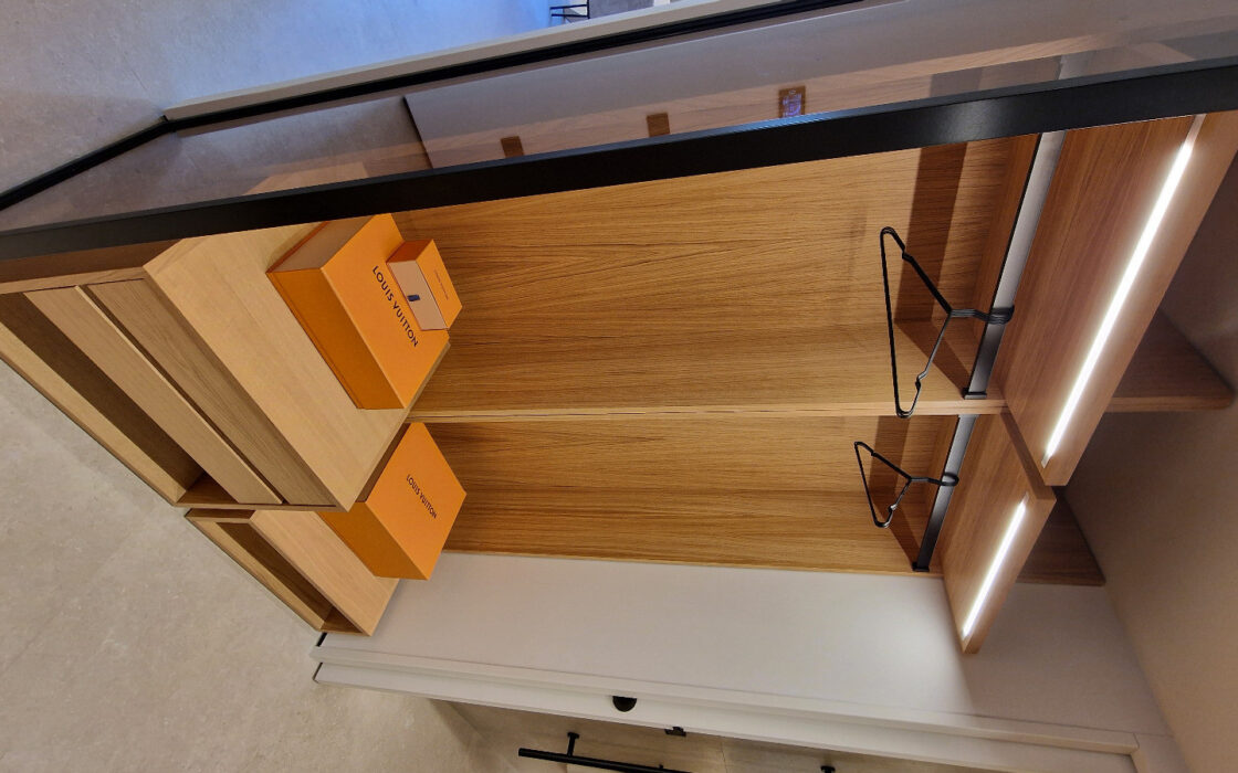 Квартира в Пуэрто-Банусі 108 кв.м з терасою біля моря