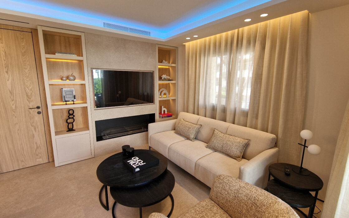 Квартира в Пуэрто-Банусі 108 кв.м з терасою біля моря