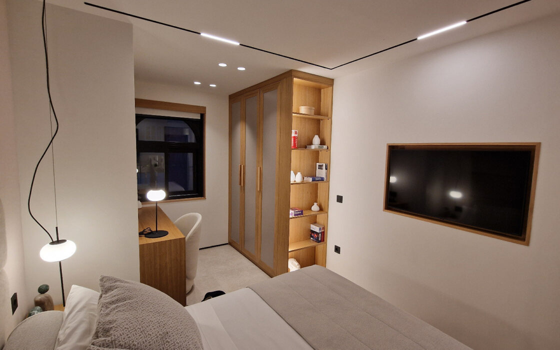 Квартира в Пуэрто-Банусі 108 кв.м з терасою біля моря