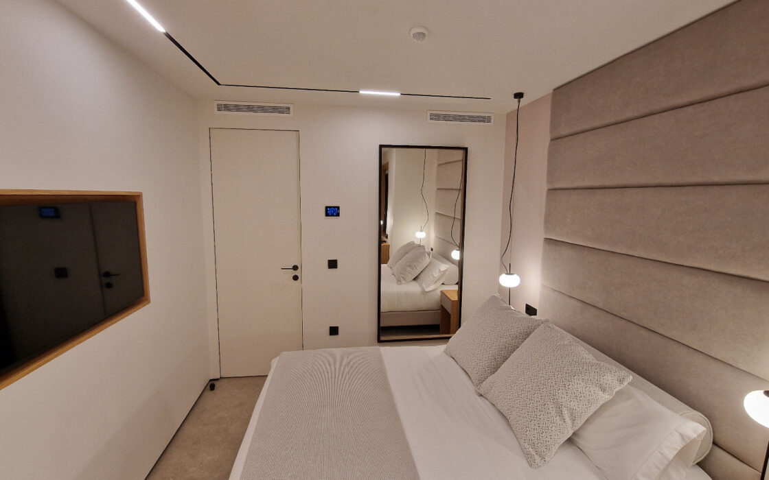 Квартира в Пуэрто-Банусі 108 кв.м з терасою біля моря