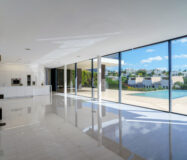 Нова вілла в Іспанії, 671 кв.м, тераса, біля моря