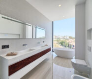 Нова вілла в Іспанії, 671 кв.м, тераса, біля моря