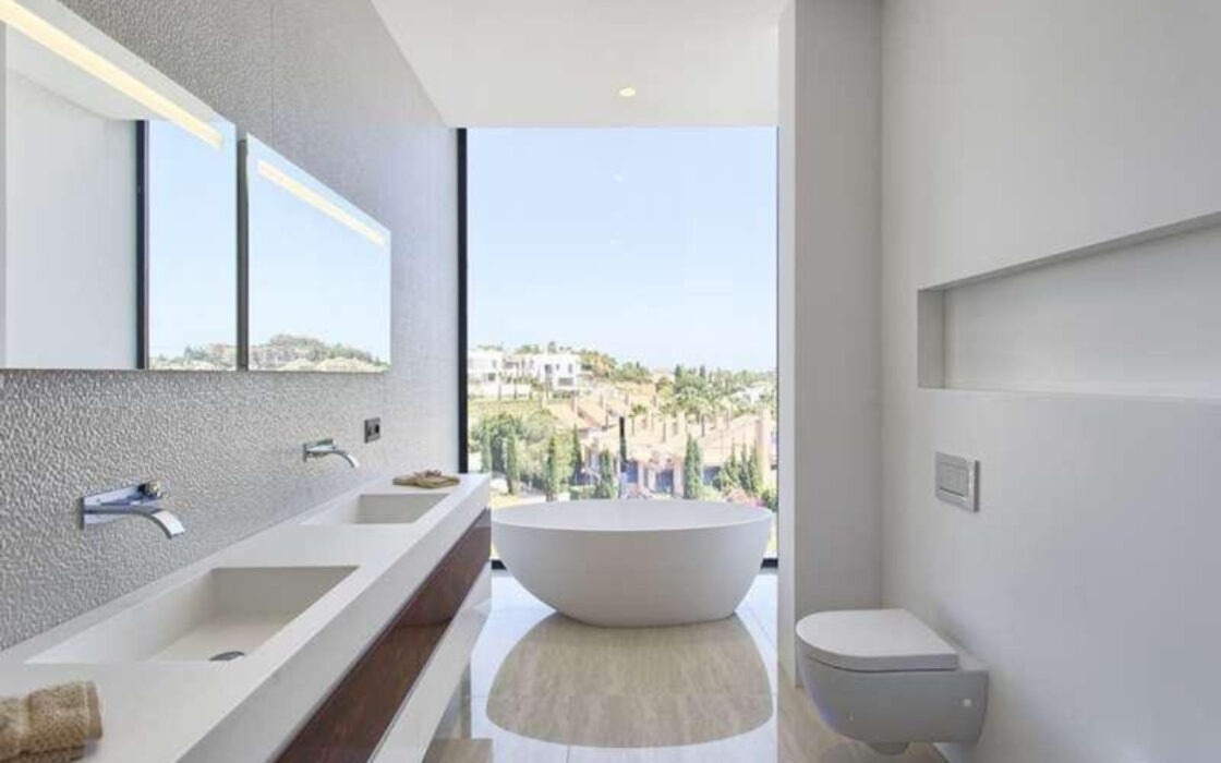 Нова вілла в Іспанії, 671 кв.м, тераса, біля моря