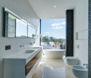 Нова вілла в Іспанії, 671 кв.м, тераса, біля моря