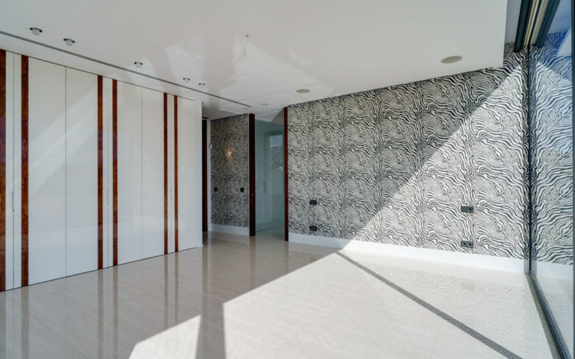 Нова вілла в Іспанії, 671 кв.м, тераса, біля моря