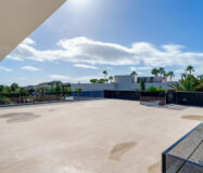 Нова вілла в Іспанії, 671 кв.м, тераса, біля моря