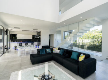 Вилла с 4 спальнями в Бель-Эре, новая, 200 кв.м, терраса