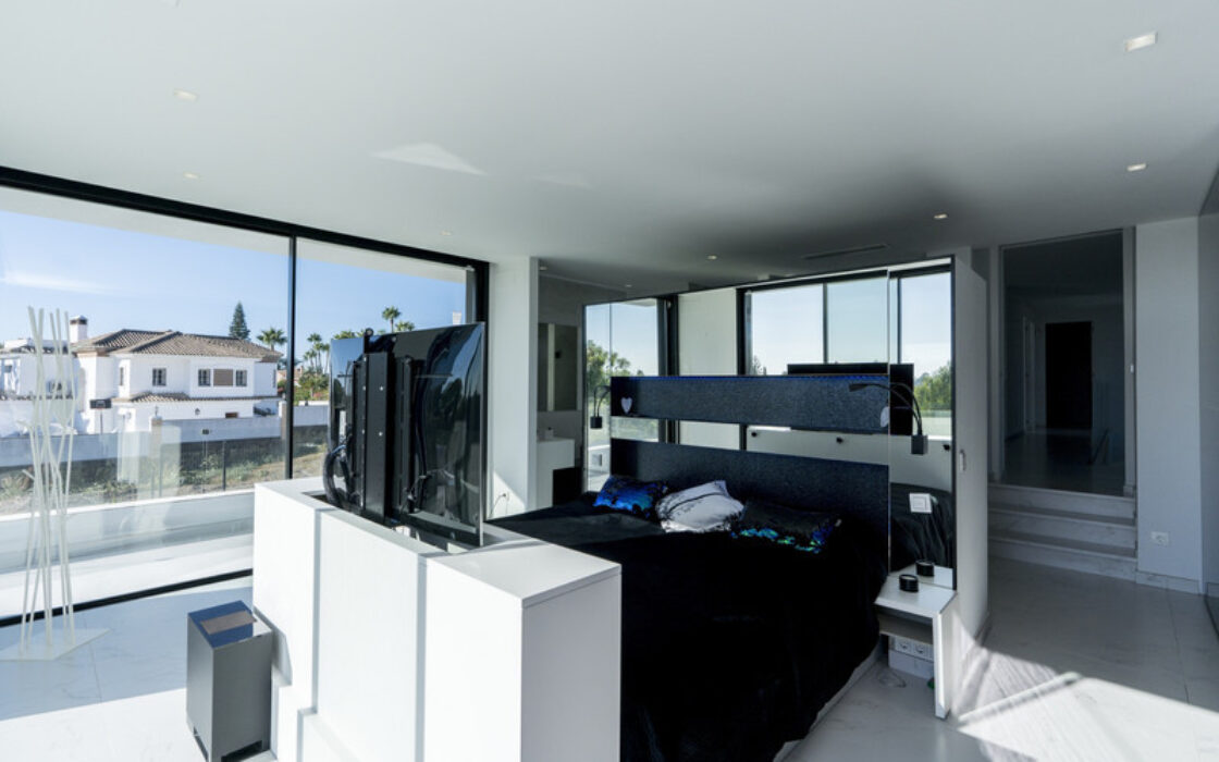 Вилла с 4 спальнями в Бель-Эре, новая, 200 кв.м, терраса