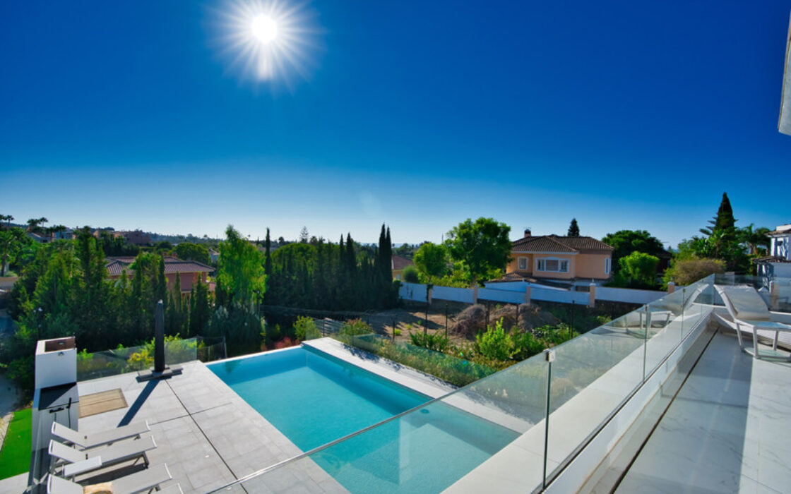 Вилла с 4 спальнями в Бель-Эре, новая, 200 кв.м, терраса