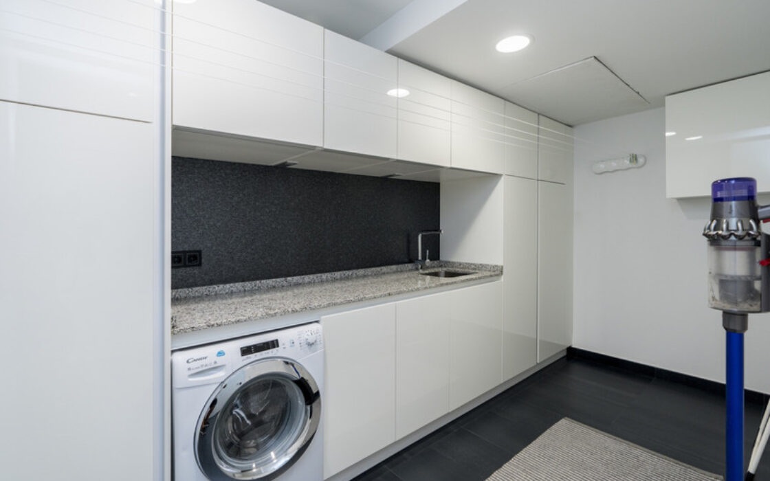 Вилла с 4 спальнями в Бель-Эре, новая, 200 кв.м, терраса