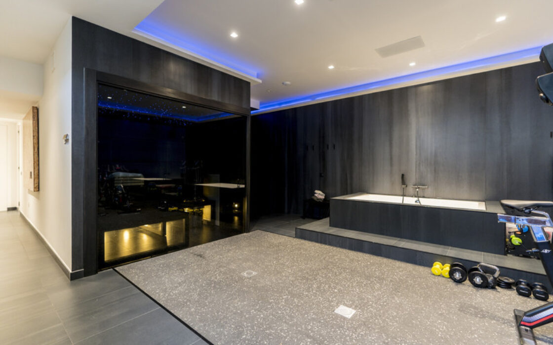 Вилла с 4 спальнями в Бель-Эре, новая, 200 кв.м, терраса