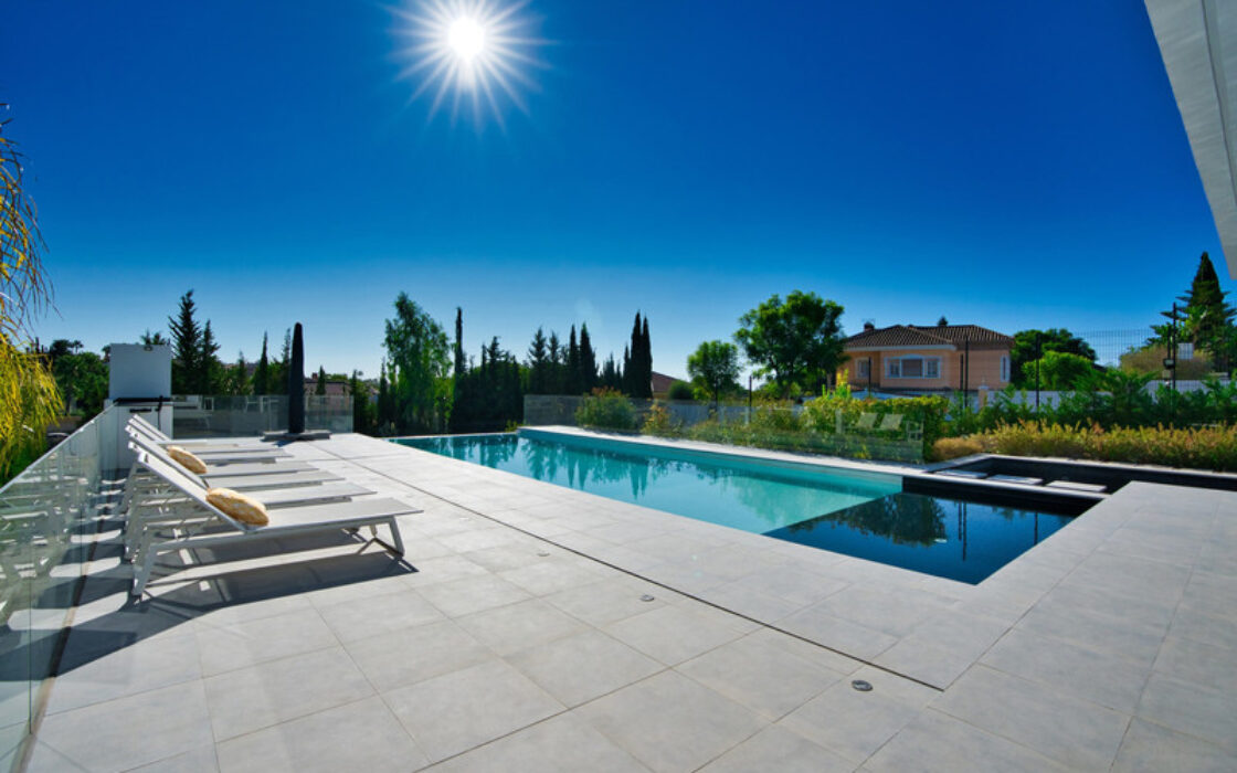 Вилла с 4 спальнями в Бель-Эре, новая, 200 кв.м, терраса