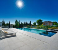 Вилла с 4 спальнями в Бель-Эре, новая, 200 кв.м, терраса