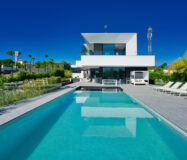 Вилла с 4 спальнями в Бель-Эре, новая, 200 кв.м, терраса