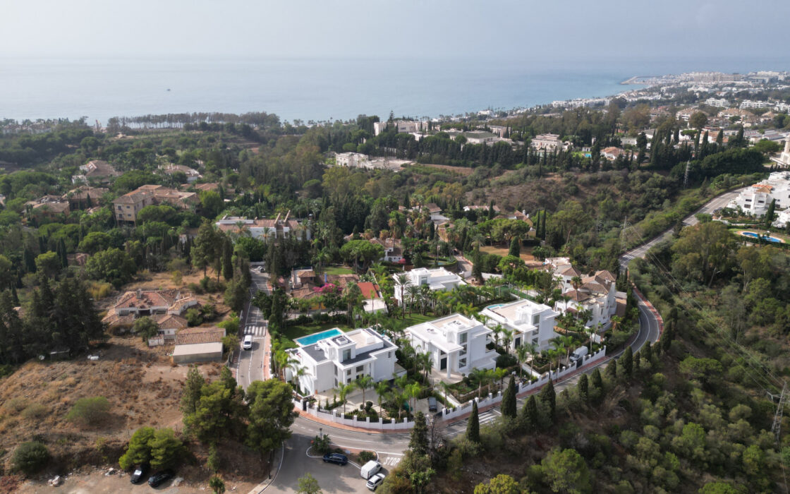 Просторные виллы на Золотой Миле с 6 спальнями и террасой