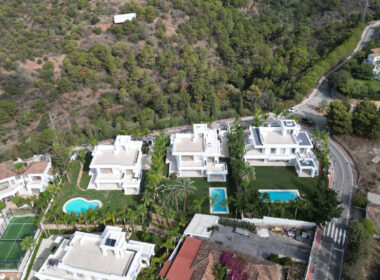 Просторные виллы на Золотой Миле с 6 спальнями и террасой