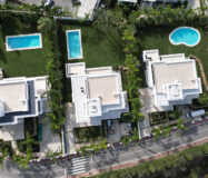 Просторные виллы на Золотой Миле с 6 спальнями и террасой