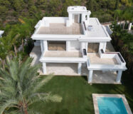 Просторные виллы на Золотой Миле с 6 спальнями и террасой