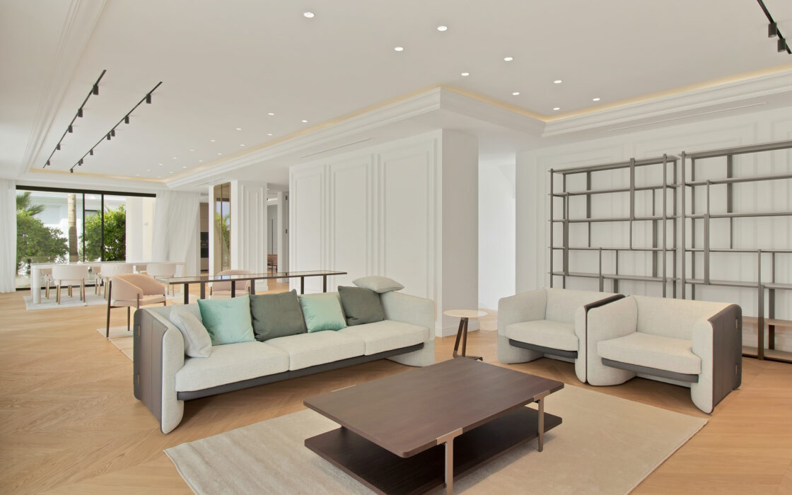 Просторные виллы на Золотой Миле с 6 спальнями и террасой