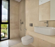 Просторные виллы на Золотой Миле с 6 спальнями и террасой