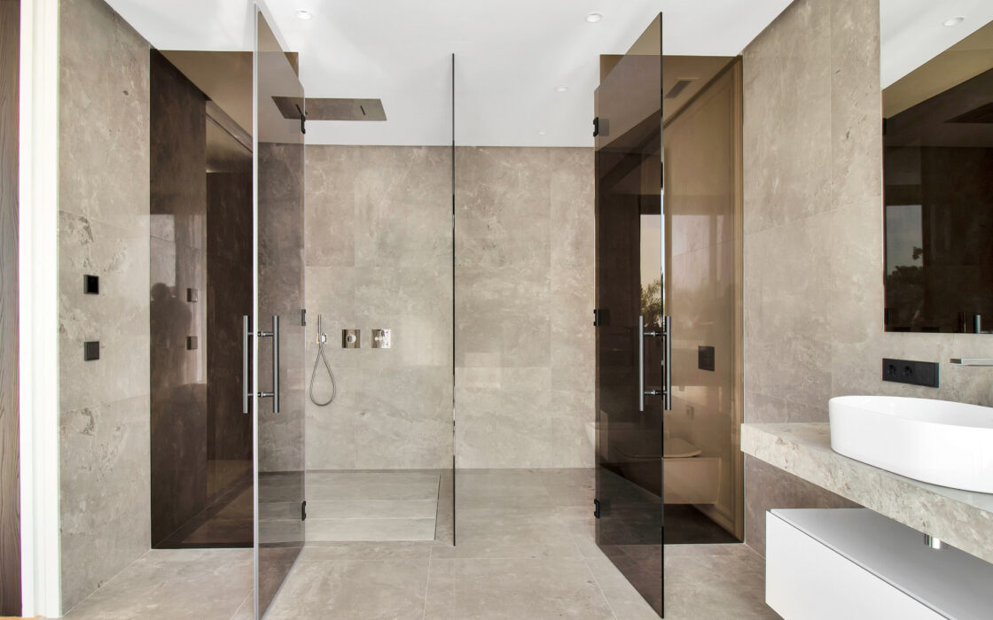 Просторные виллы на Золотой Миле с 6 спальнями и террасой