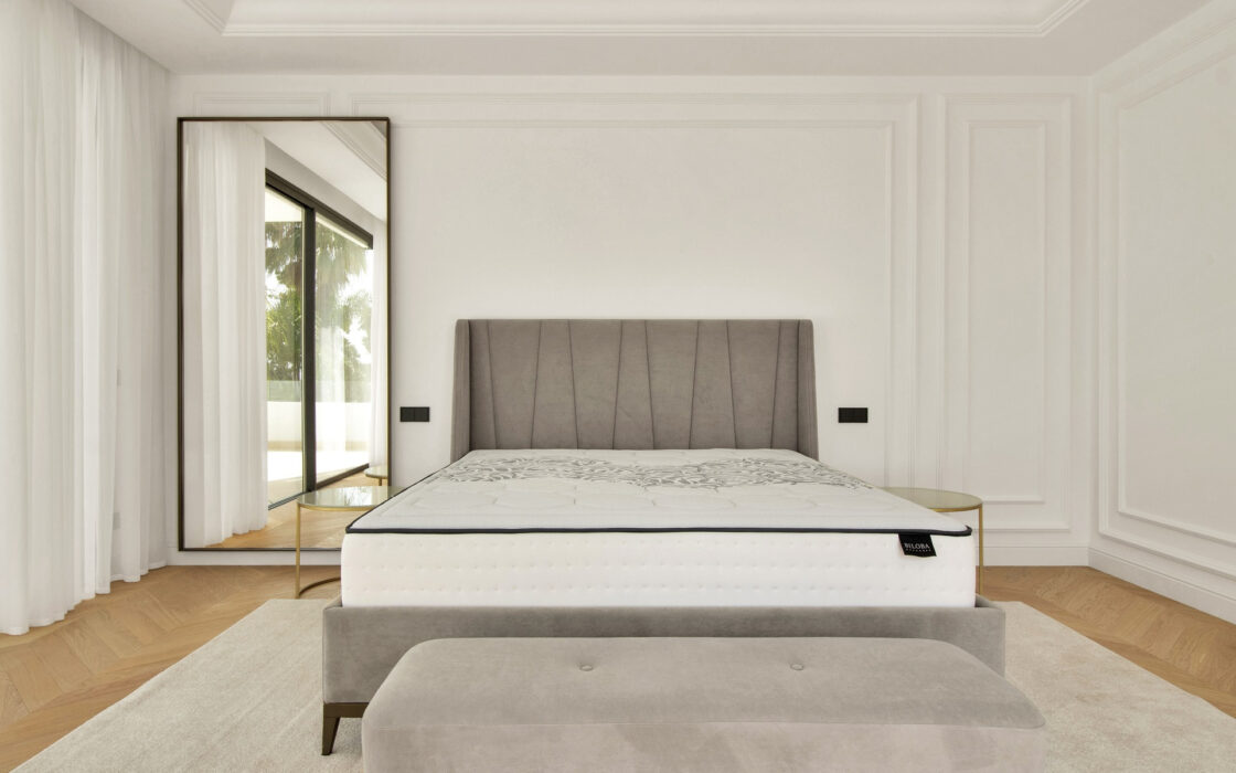 Просторные виллы на Золотой Миле с 6 спальнями и террасой