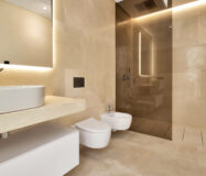 Просторные виллы на Золотой Миле с 6 спальнями и террасой