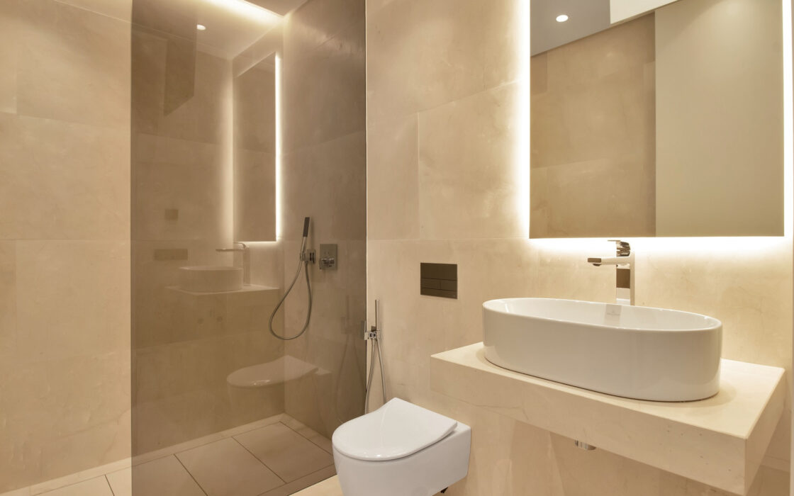 Просторные виллы на Золотой Миле с 6 спальнями и террасой