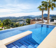 Вілла в Іспанії, 360 кв.м, тераса, біля моря