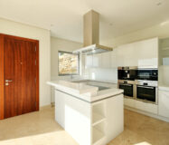 Вілла в Іспанії, 360 кв.м, тераса, біля моря