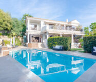 Вилла в Golf Valley, 429 кв.м, с террасой и видом на горы