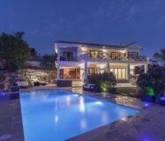 Вилла в Golf Valley, 429 кв.м, с террасой и видом на горы