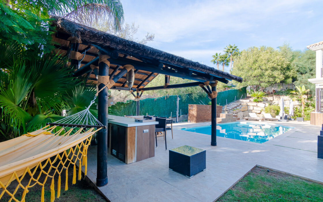 Вилла в Golf Valley, 429 кв.м, с террасой и видом на горы