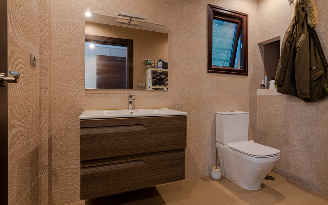 Вилла в Golf Valley, 429 кв.м, с террасой и видом на горы