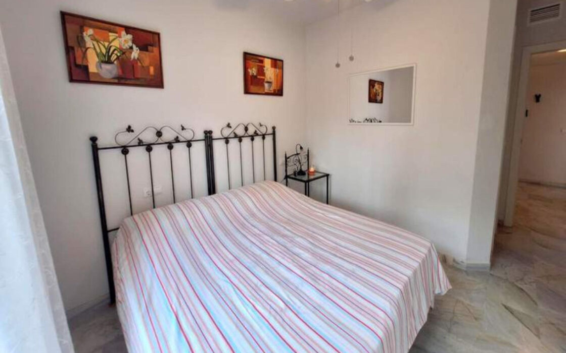 Угловая Квартира с Видом на Море в Ла-Дукесе 87 кв.м