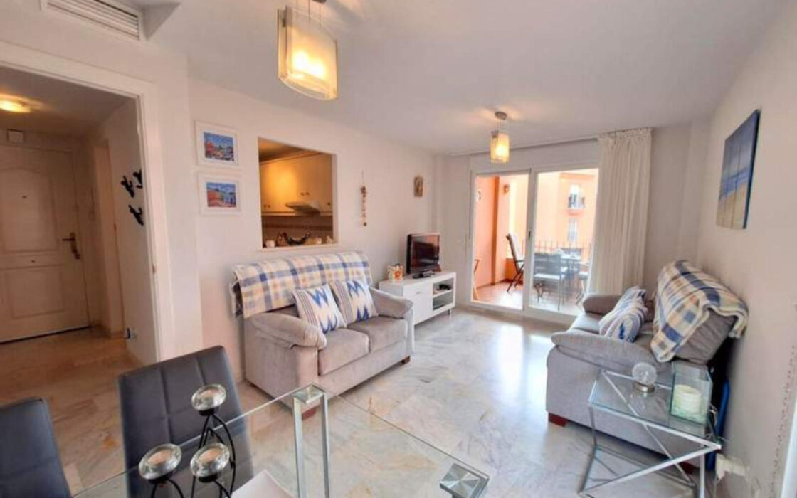 Угловая Квартира с Видом на Море в Ла-Дукесе 87 кв.м