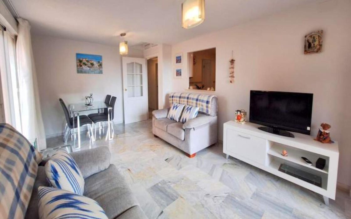 Угловая Квартира с Видом на Море в Ла-Дукесе 87 кв.м