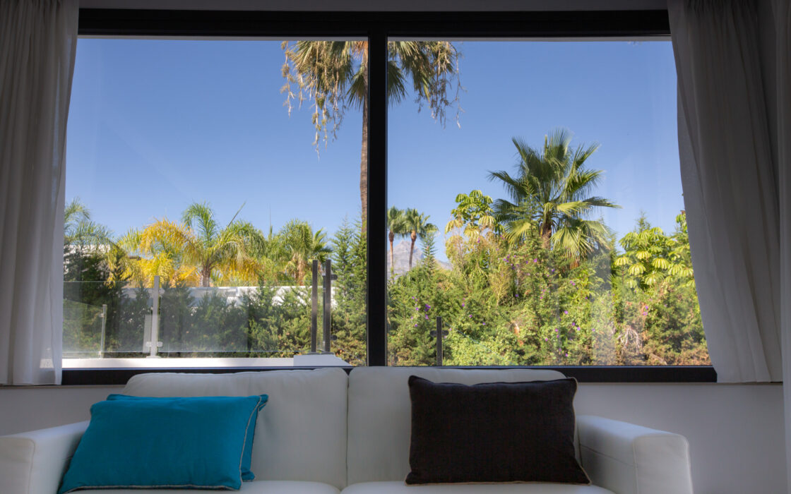 Вилла в Лас-Брисас, 5 комнат, терраса, 290 кв.м у моря