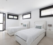 Вилла в Лас-Брисас, 5 комнат, терраса, 290 кв.м у моря