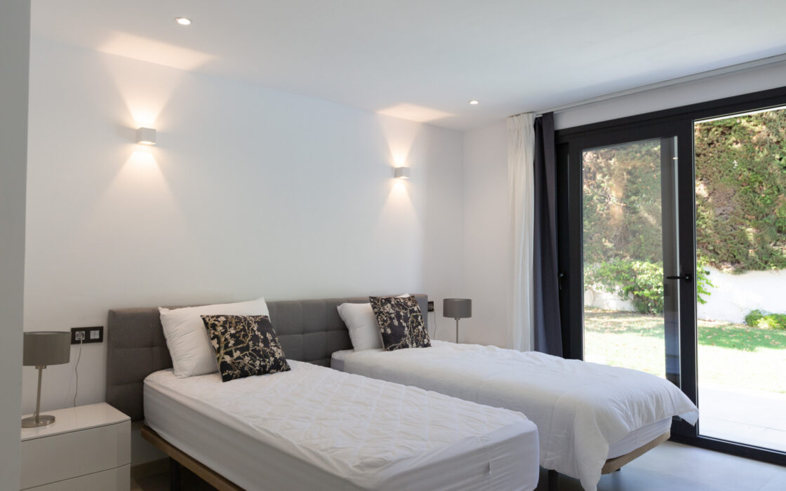 Вилла в Лас-Брисас, 5 комнат, терраса, 290 кв.м у моря