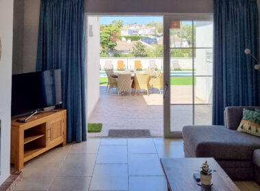 Современная вилла 5+к в Михас Коста с террасой 763 кв.м