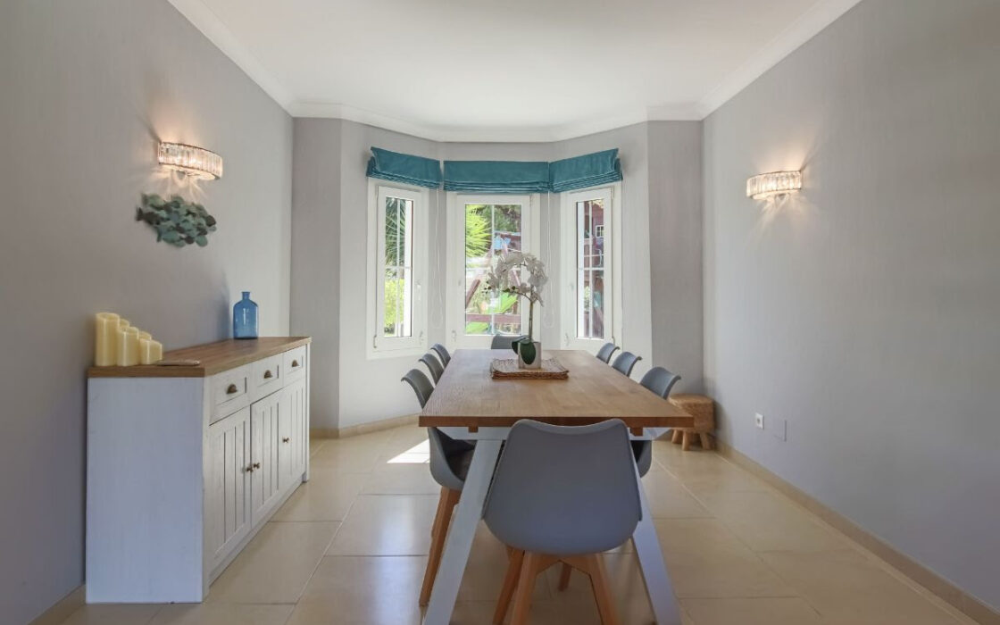 Современная вилла 5+к в Михас Коста с террасой 763 кв.м