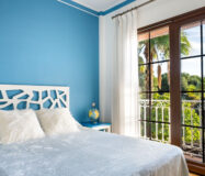 Просторная вилла 436 кв.м в центре Марбельи с террасой