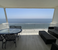 Квартира 70 кв.м с террасой у моря в Эстепоне