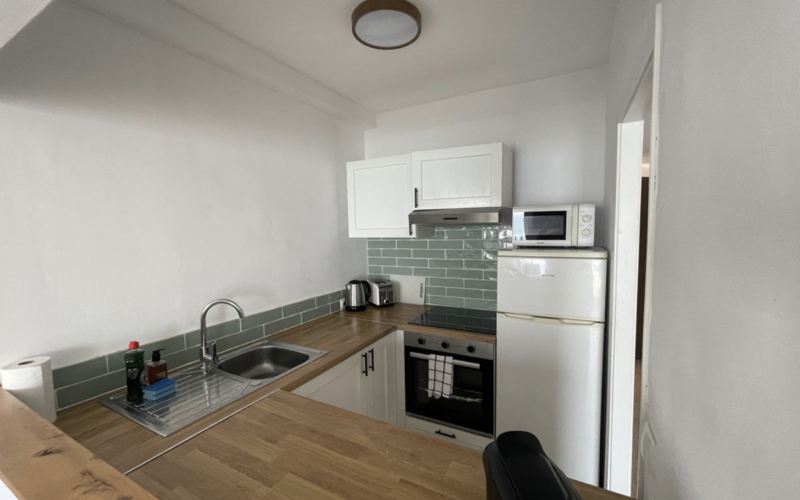 Квартира 70 кв.м с террасой у моря в Эстепоне