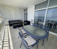 Квартира 70 кв.м с террасой у моря в Эстепоне