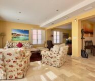 Просторная вилла в Финистрата 320 кв.м с видом на море