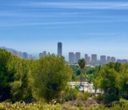 Просторная вилла в Финистрата 320 кв.м с видом на море